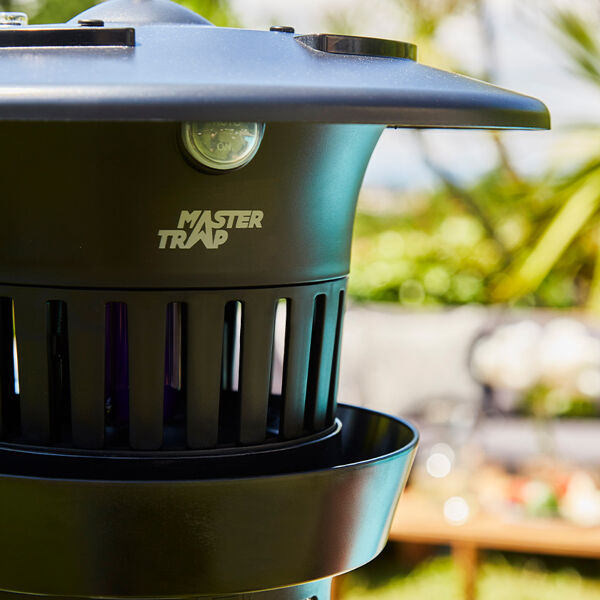 Piege exterieur insecte volants moustiques Tiger Trap Pro Pack recharge inclus Master Trap
